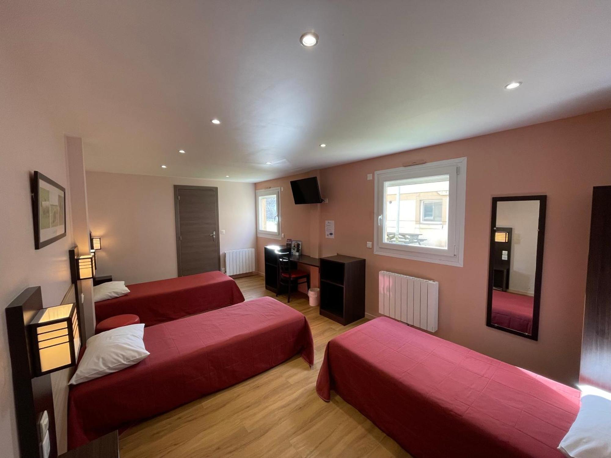 Brit Hotel St-Quentin/Nord Fayet  Eksteriør bilde